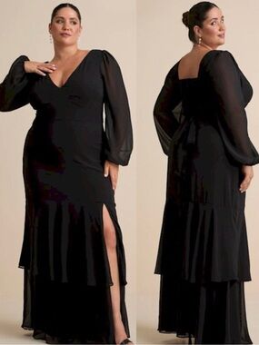 Black V-Neck Long Sleeve Maxi Dress